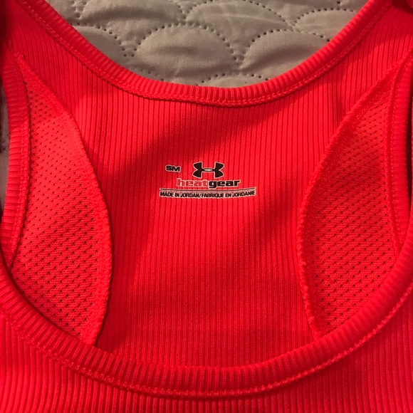 Under Armour Heat Gear Workout Tank Top; Neon Coral/Orange Color; Size Small - Picture 3 of 4